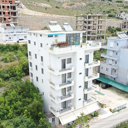 The First Hotel Saranda Экстерьер фото