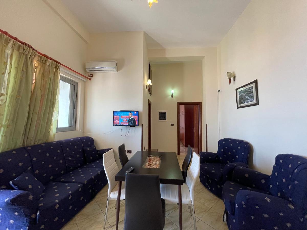 The First Hotel Saranda Экстерьер фото