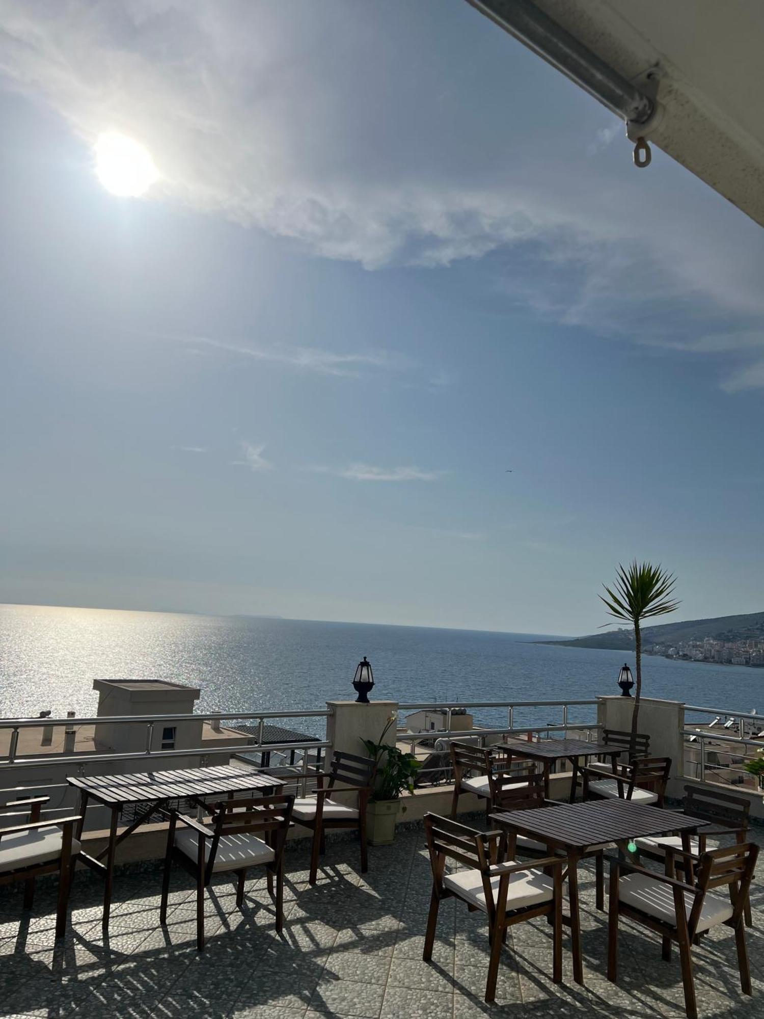 The First Hotel Saranda Экстерьер фото